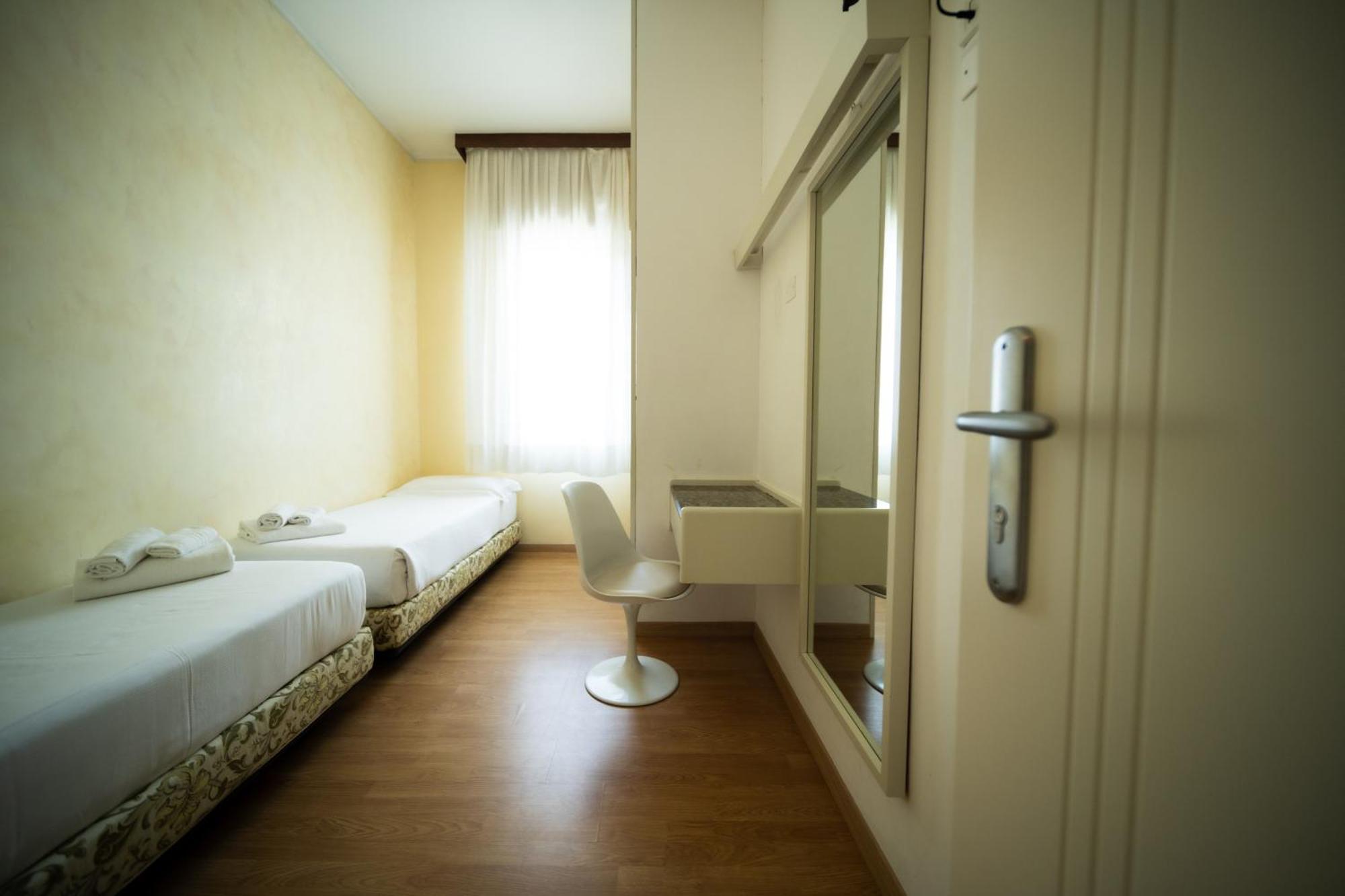 Hotel Rosabianca Rimini Exterior photo